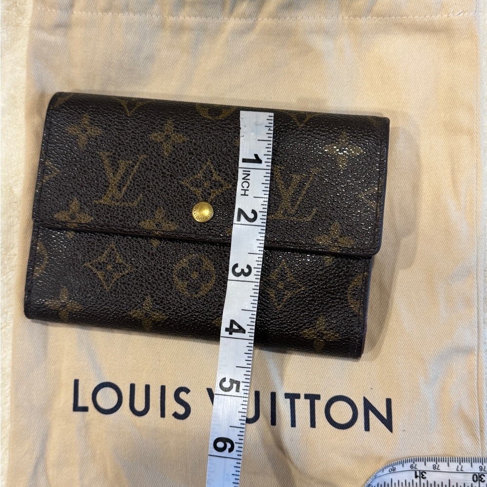 2 piece Louis Vuitton Monogram Trifold Wallet and Insert - Picture 4 of 13